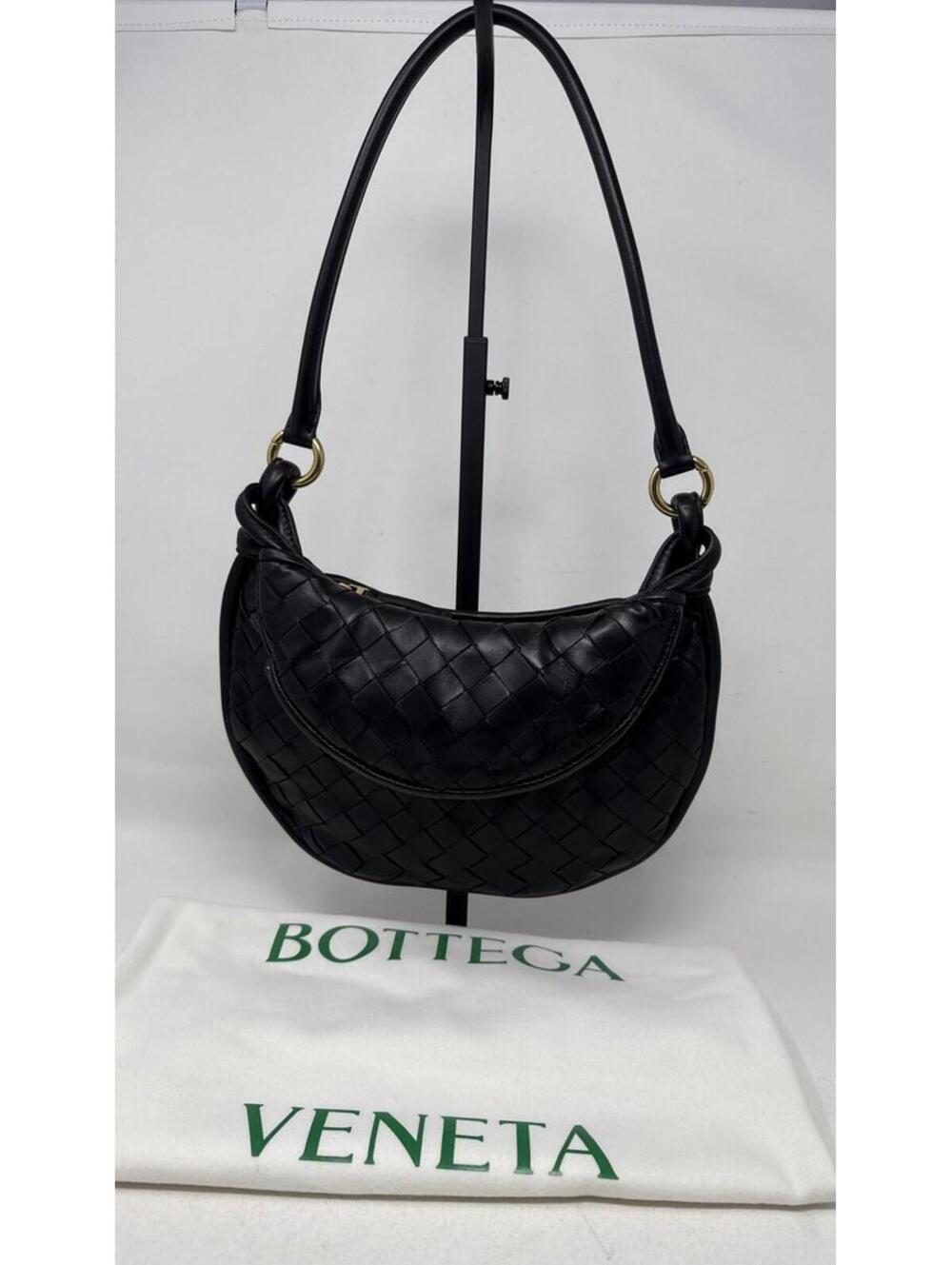 NWOT Bottega Veneta Gemelli Intrecciato Leather Shoulder Bag Black Small
